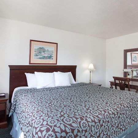 Days Inn By Wyndham Orange Anaheim Extérieur photo
